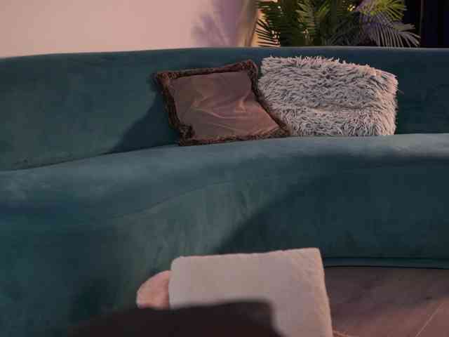 LisetteLuxe webcam