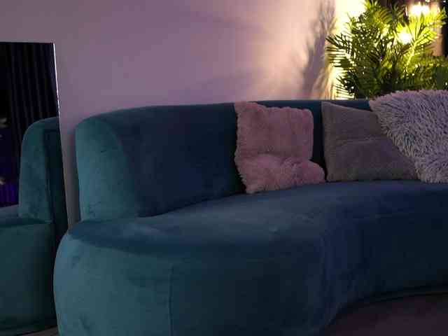 LisetteLuxe webcam