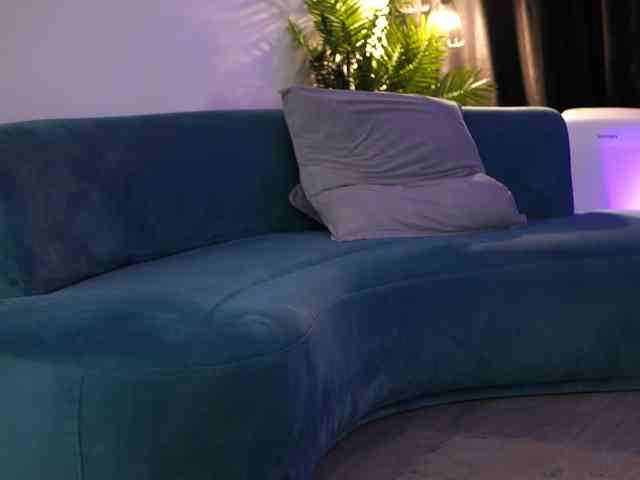 LisetteLuxe webcam