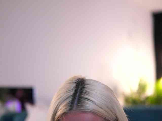 LisetteLuxe webcam