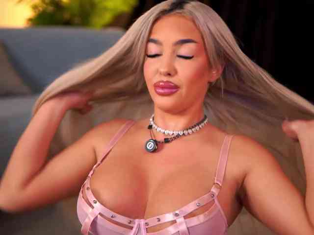 Model: LisetteLuxe