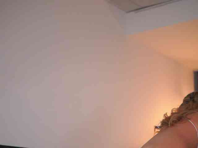 LisetteLuxe webcam