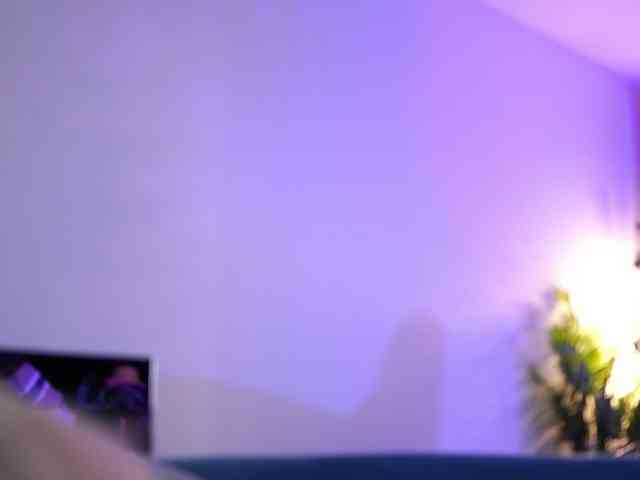 LisetteLuxe webcam