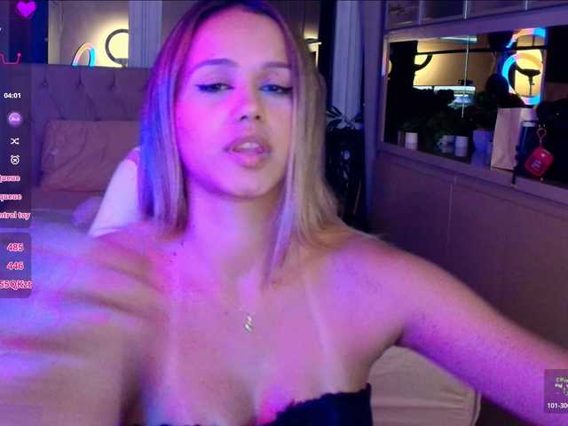 StacyTylerr webcam