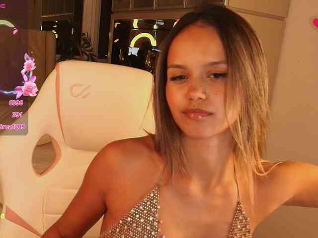 StacyTylerr webcam