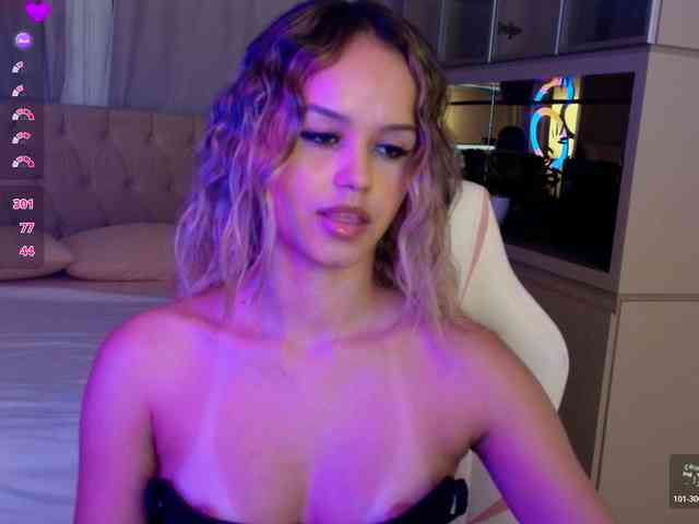 StacyTylerr webcam