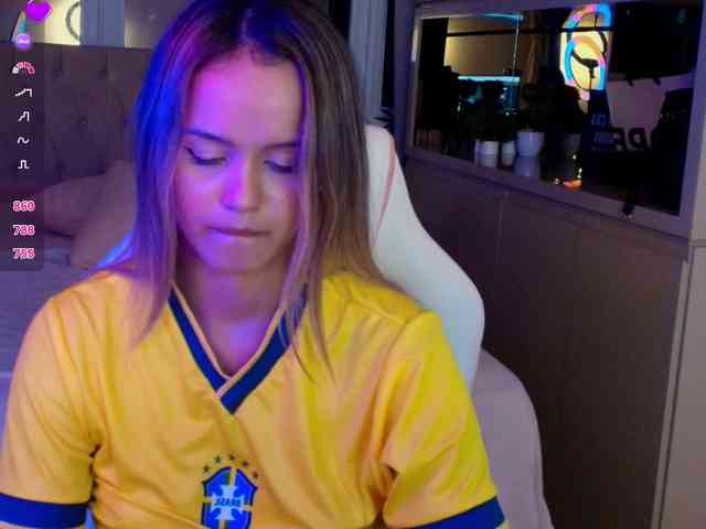 StacyTylerr webcam
