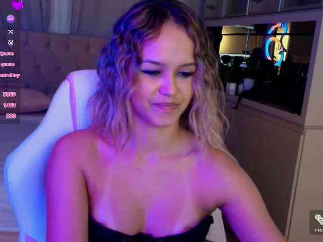 StacyTylerr webcam
