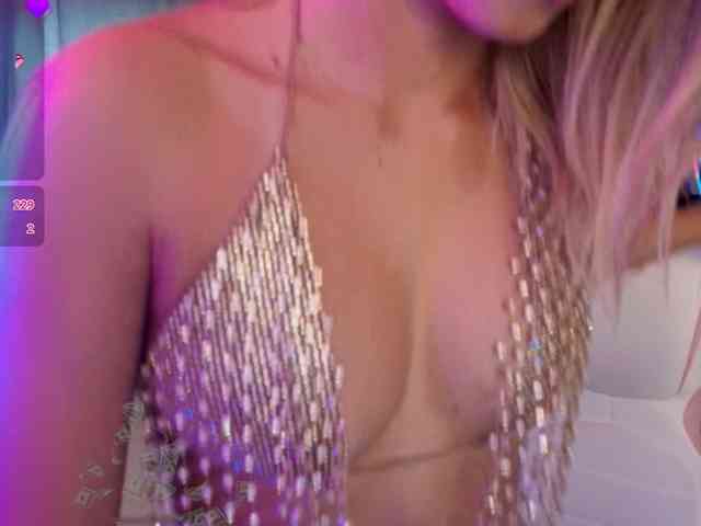 Modelo: StacyTylerr