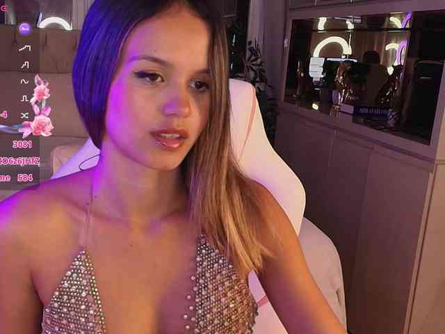 Modelo: StacyTylerr