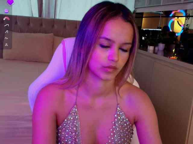 StacyTylerr webcam