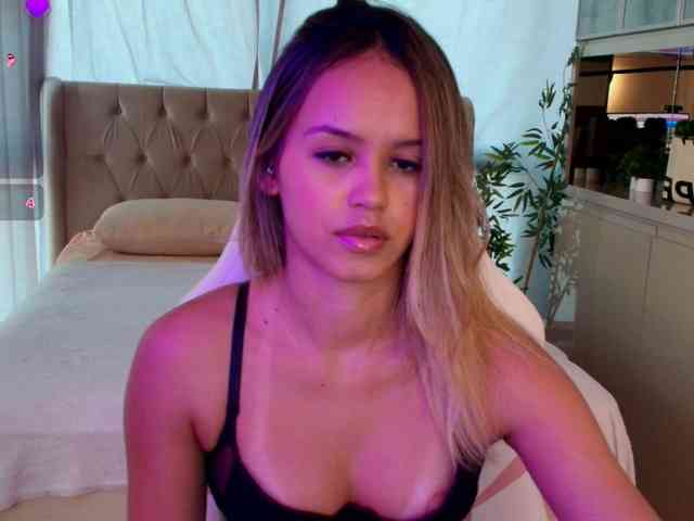 Modelo: StacyTylerr