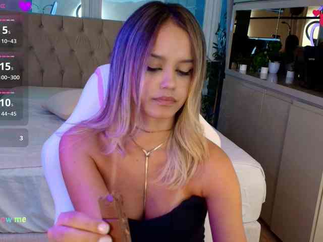 StacyTylerr webcam