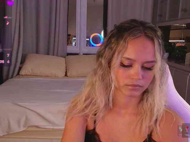 StacyTylerr webcam