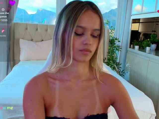 StacyTylerr webcam