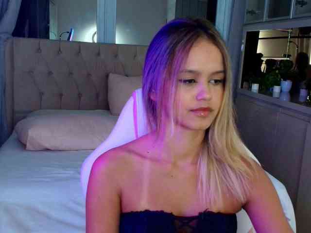 StacyTylerr webcam