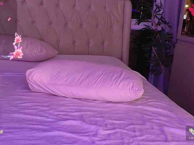 StacyTylerr webcam