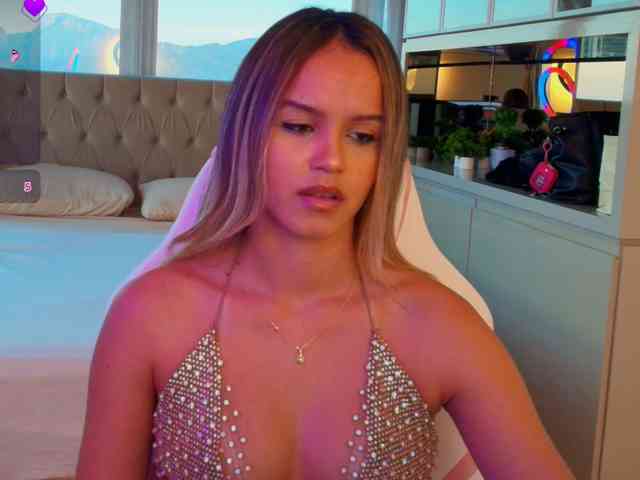 Modelo: StacyTylerr