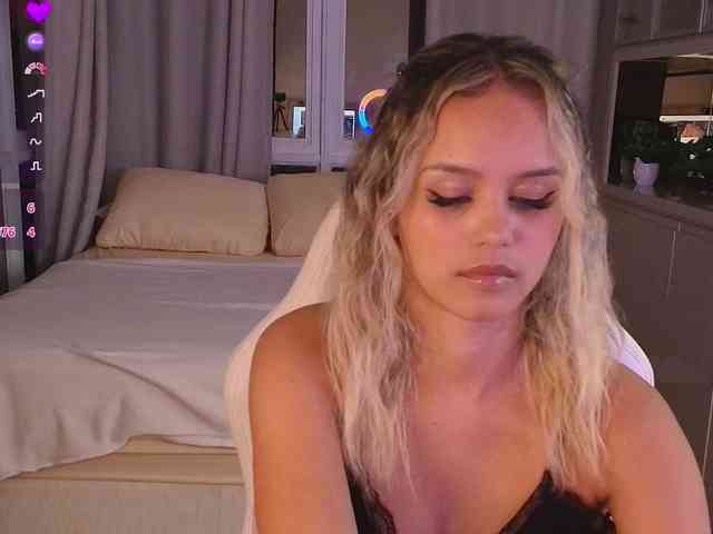 StacyTylerr webcam