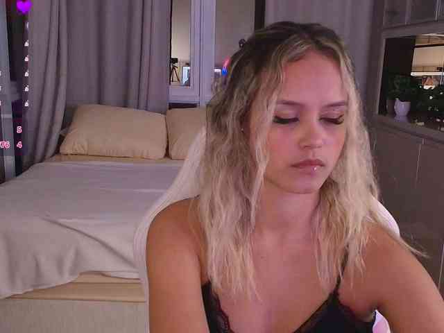 StacyTylerr webcam
