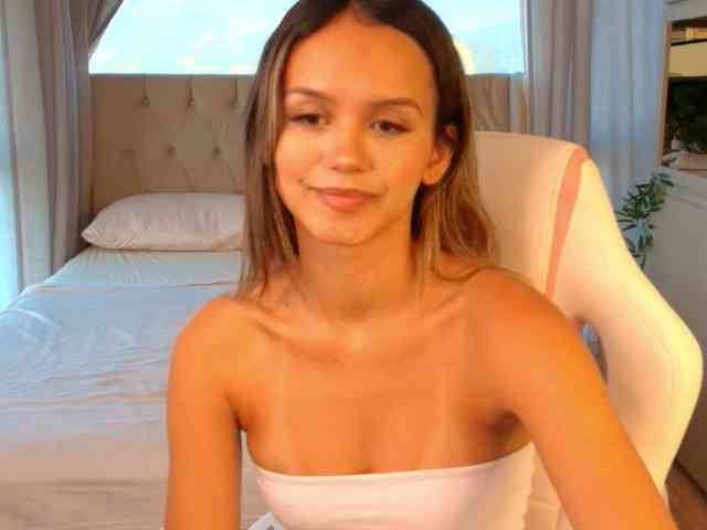 StacyTylerr webcam