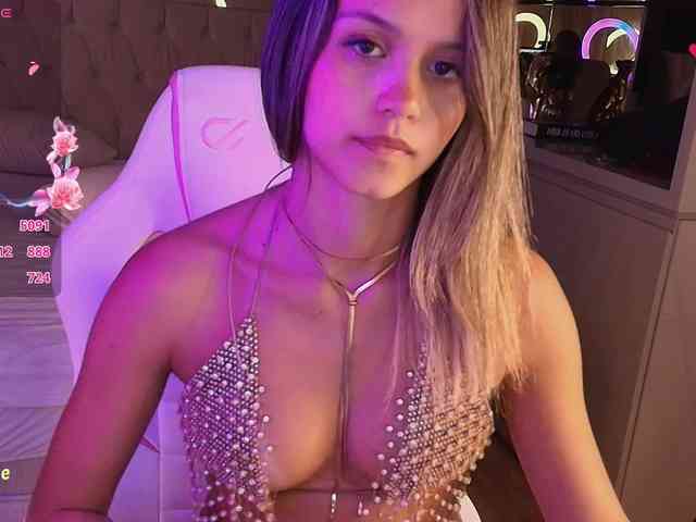 Modelo: StacyTylerr