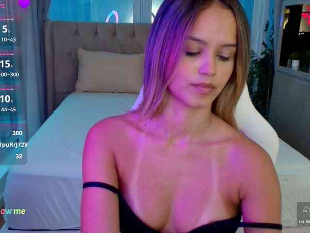 StacyTylerr webcam