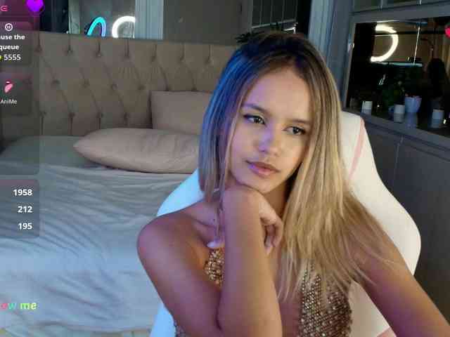 StacyTylerr webcam