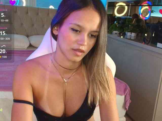Modelo: StacyTylerr