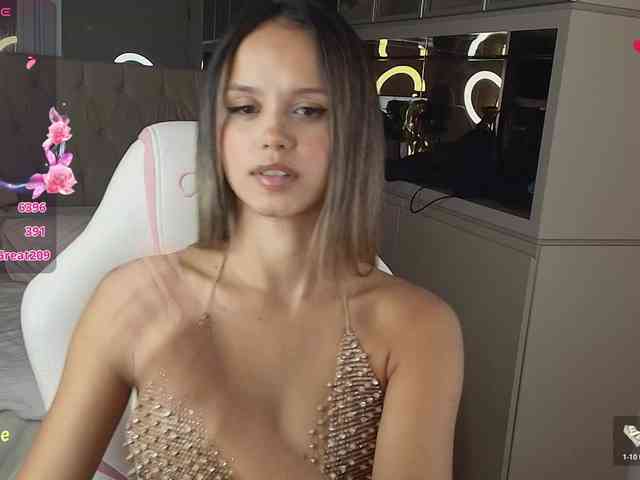 StacyTylerr webcam