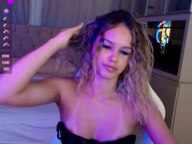 StacyTylerr webcam