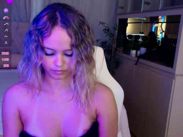 StacyTylerr webcam