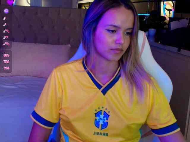 StacyTylerr webcam