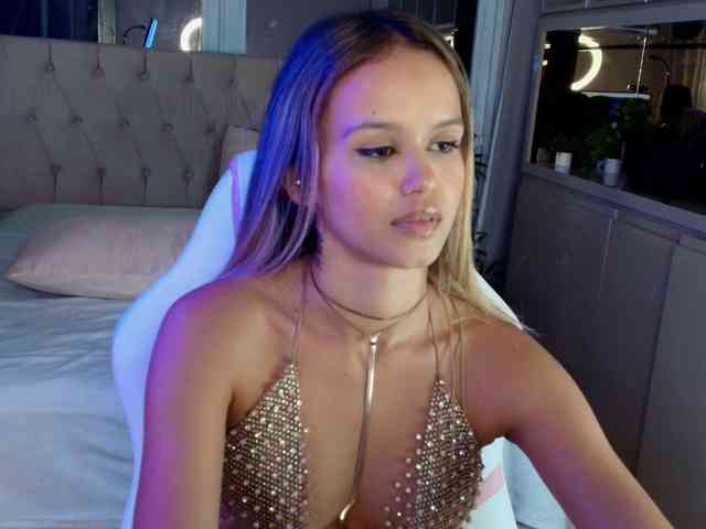 StacyTylerr webcam