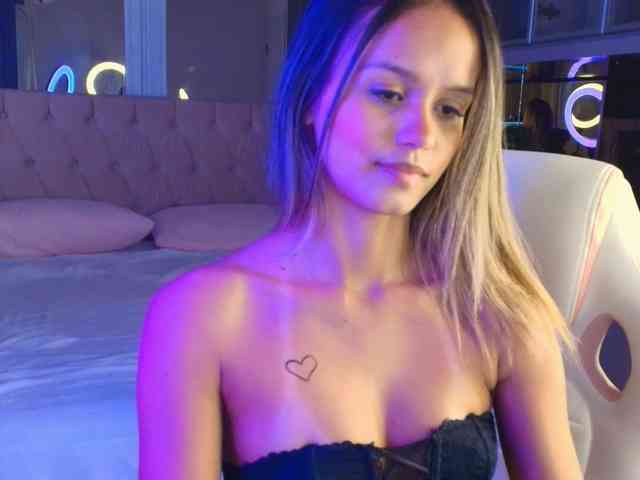 Modelo: StacyTylerr