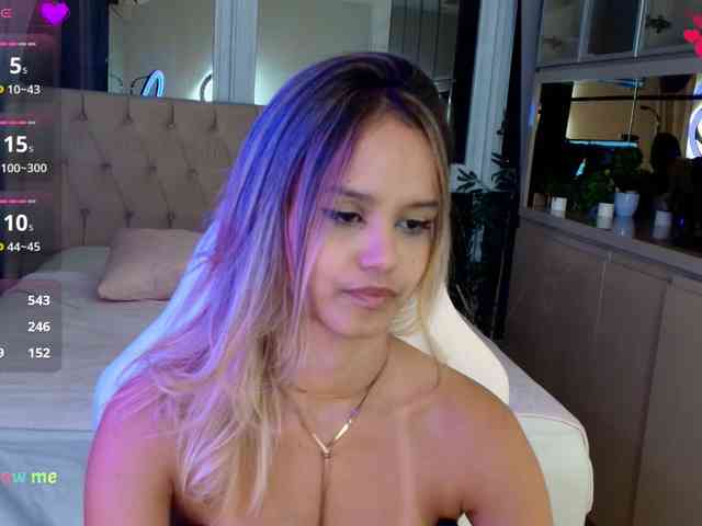 StacyTylerr webcam