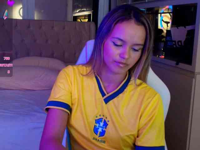 StacyTylerr webcam