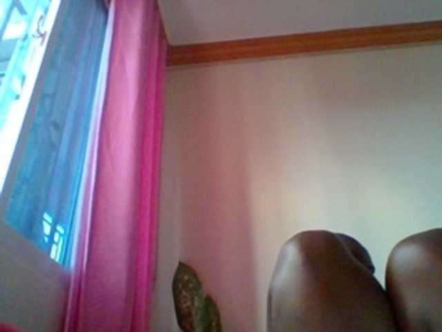 Red_ruby3 live cam preview