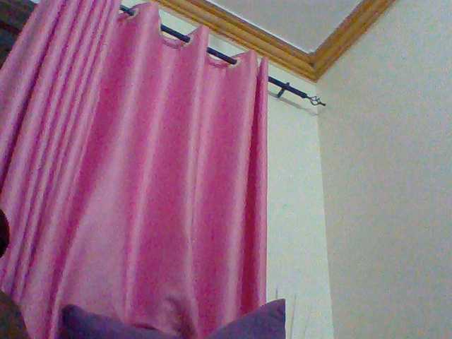Red_ruby3 live cam preview