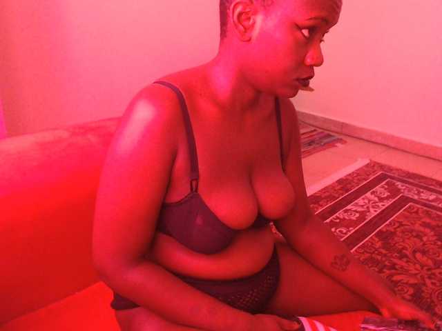 Red_ruby3 live cam preview