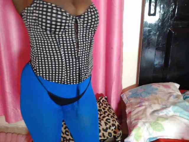 Red_ruby3 webcam