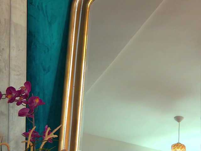 BrunetteBombix's BongaCams show and profile