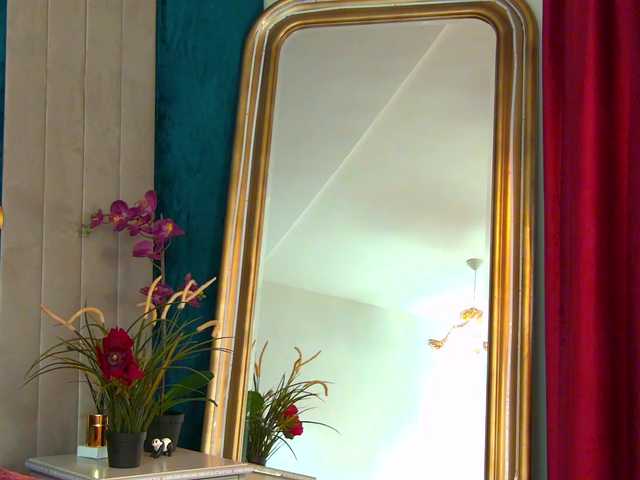 BrunetteBombix's BongaCams show and profile