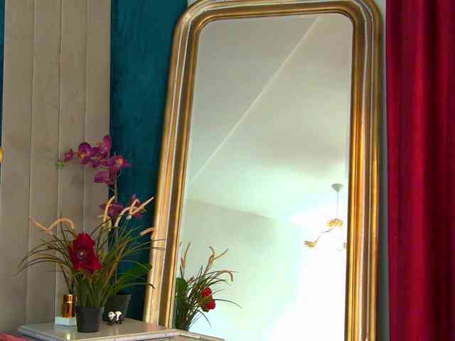 BrunetteBombix webcam