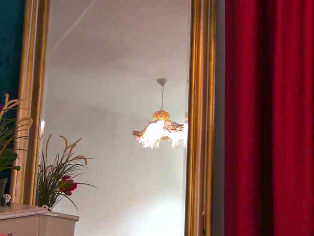 BrunetteBombix webcam