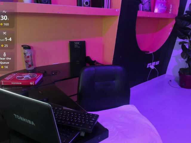 BiancaRoyalle's BongaCams show and profile