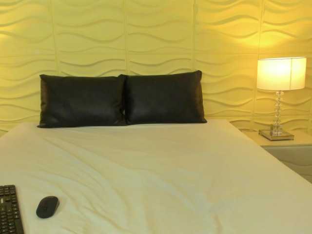BiancaRoyalle live cam on BongaCams