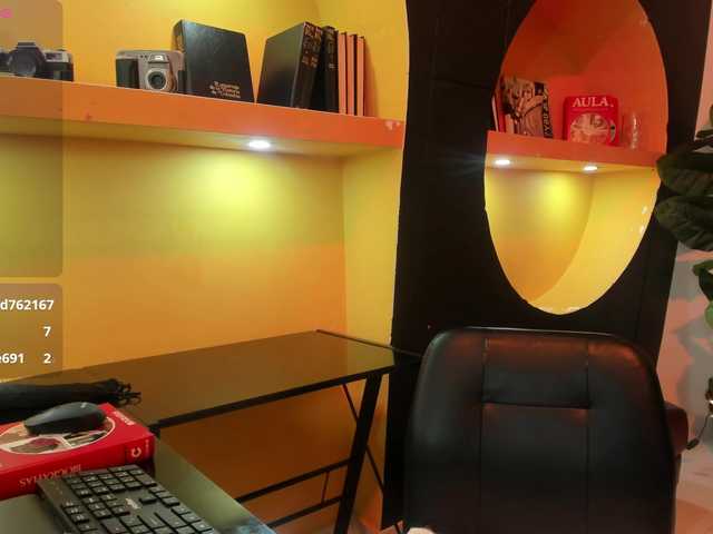 BiancaRoyalle's BongaCams show and profile