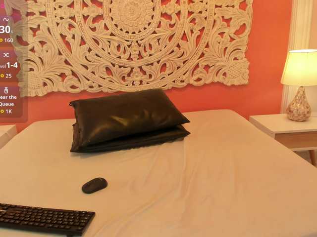 BiancaRoyalle — live female cam