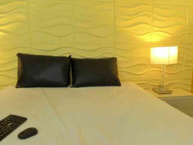 BiancaRoyalle webcam